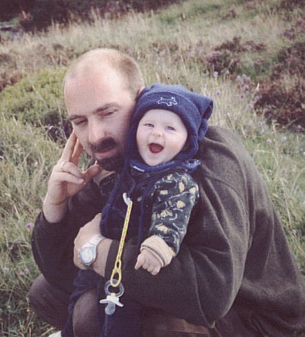 Annabelle in Scotland 082000 #02